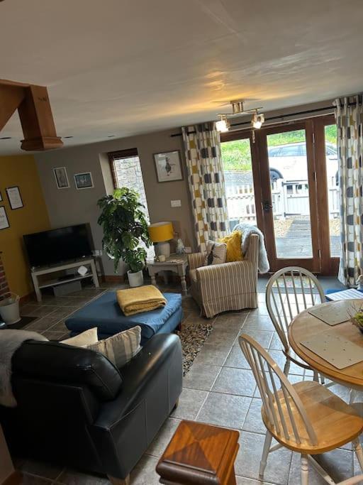 Ferienwohnung Syn Y Nant Llangorse Exterior foto